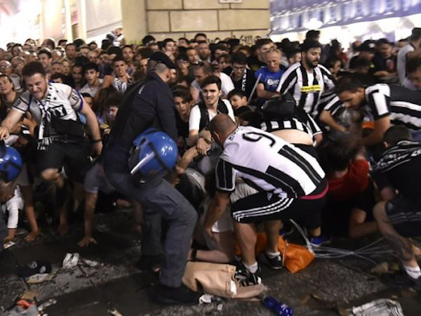 1500 CĐV Juventus bị thương khi trong đêm chung kết Champions League