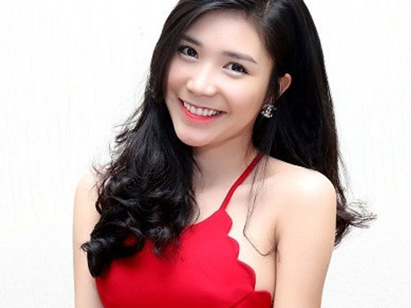 Bạn gái Quang Lê: "Mỗi cảnh hôn Việt Anh phải diễn hàng chục lần"