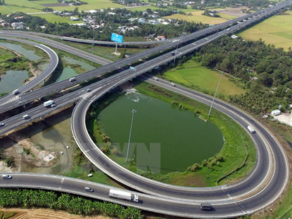 Dự án cao tốc Bắc - Nam: Mức thu phí dự tính 2,4 triệu đồng/lượt