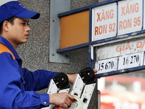 Giá xăng Việt Nam đang ở đâu so với thế giới?