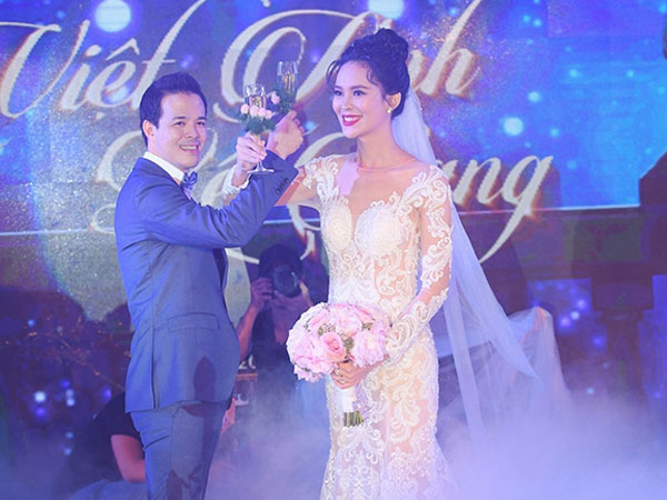 Đám cưới chục tỷ, xa hoa nhất nhì showbiz Việt của Sang Lê và đại gia mía đường