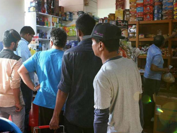 Dân Qatar lo tích trữ lương thực sau vụ Vùng Vịnh "tẩy chay"