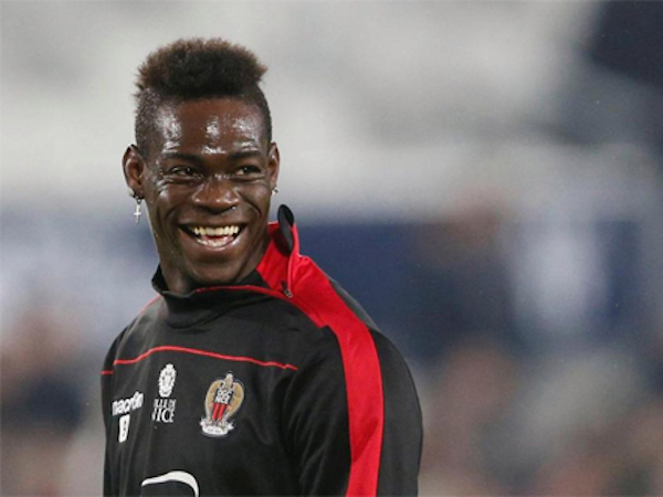 Trùm môi giới Raiola hé lộ khả năng Balotelli gia nhập Dortmund