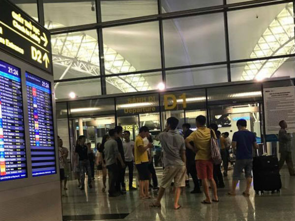 Hành khách chết điếng vì chuyến bay đi Úc đã khởi hành trước 4 tiếng nhưng hãng không báo trước?
