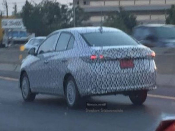 Toyota Yaris 2017 bản sedan sắp trình làng Đông Nam Á?