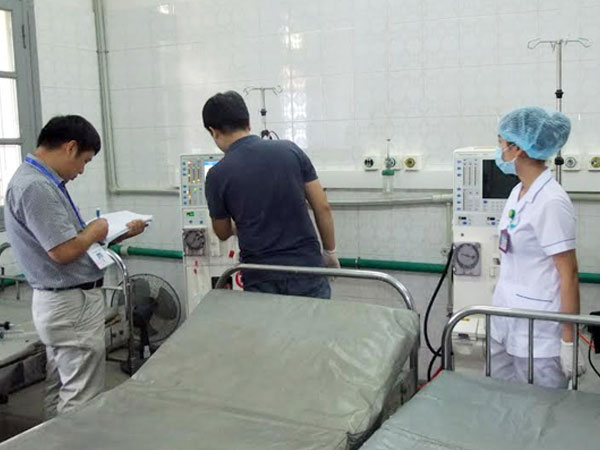 Vụ 8 người chạy thận tử vong: Triệu tập Giám đốc công ty sửa máy lọc nước
