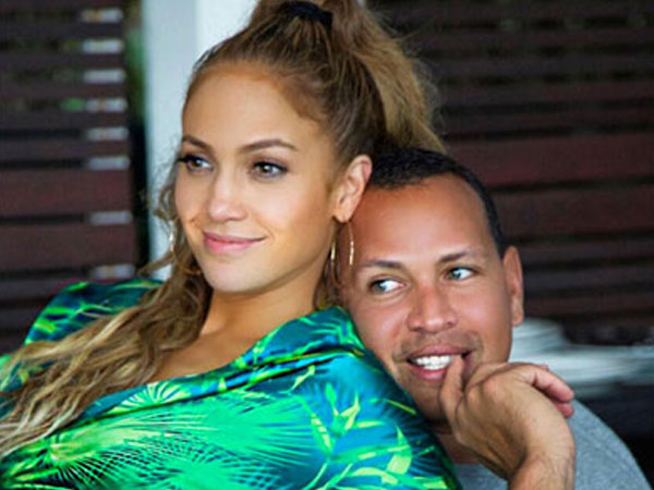 Jennifer Lopez tin tình trẻ không phản bội