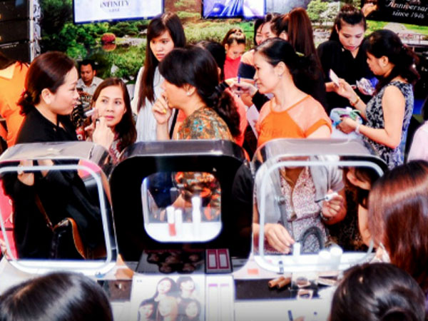 Mỗi năm một người Việt chi trung bình 500.000 đồng mua mỹ phẩm
