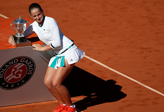 Thế giới quần vợt sốc vì nhà tân vô địch Roland Garros