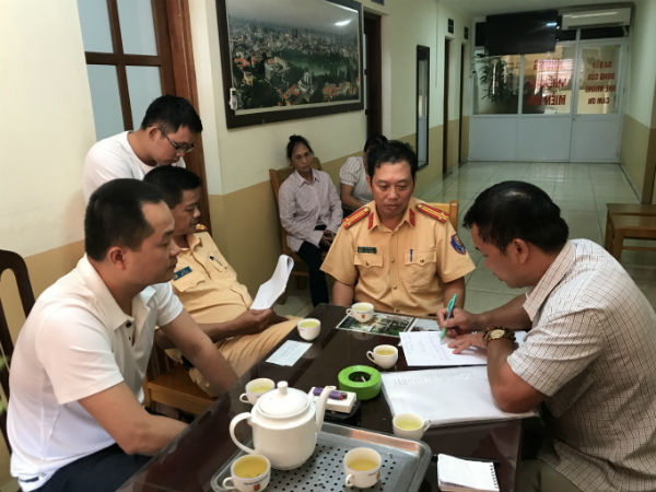 Bác thông tin CSGT Đội 3 "đứng nhìn người vi phạm bị đánh"