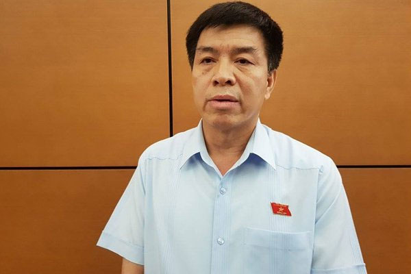 Thu hồi vô điều kiện sân golf Tân Sơn Nhất khi có lệnh cấp trên