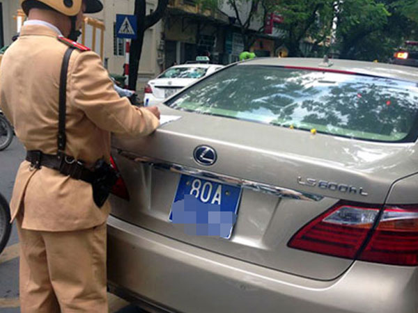 Thủ tướng yêu cầu Bộ Công an kiên quyết thu hồi biển số 80 đã cấp cho DN