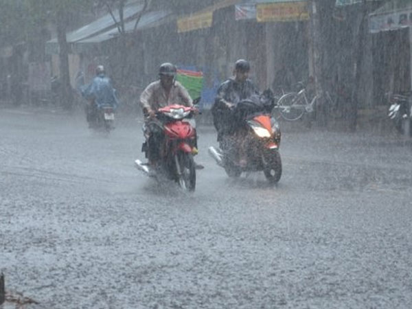 Dự báo thời tiết 15/6: Không khí lạnh về, miền Bắc mưa rất to