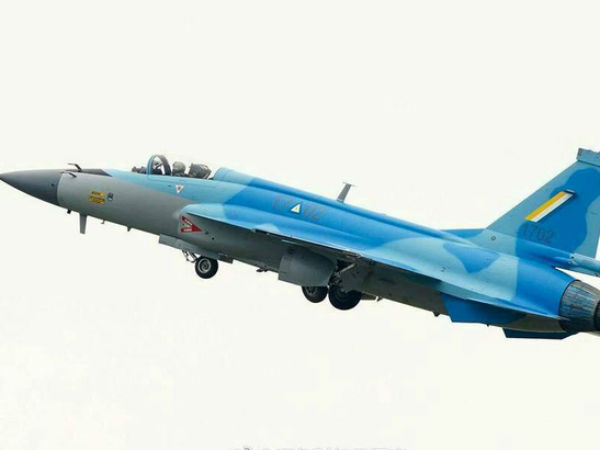 Myanmar mua JF-17 để... khỏi ném bom nhầm sang đất Trung Quốc: Thật hay đùa?