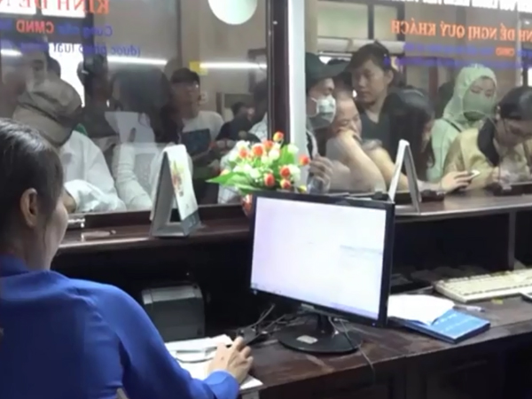 Ngành đường sắt thừa nhận gây hiểu nhầm về vé tàu 10.000 đồng