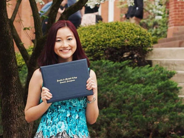 Cô gái từ chối hai học bổng tiến sĩ để học thạc sĩ