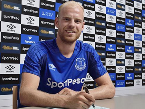 Everton chiêu mộ thành công đội trưởng Ajax