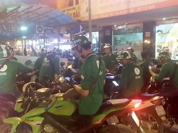 Nhiều nhóm GrabBike có dấu hiệu phạm tội có tổ chức