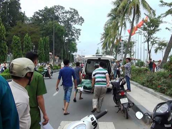 Phát hiện xác người nổi trên mặt nước gần bờ sông Sài Gòn