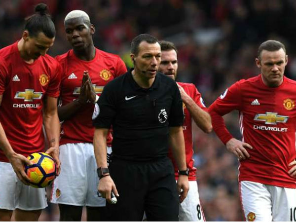 FIFA đề xuất trận đấu bóng đá chỉ còn 60 phút