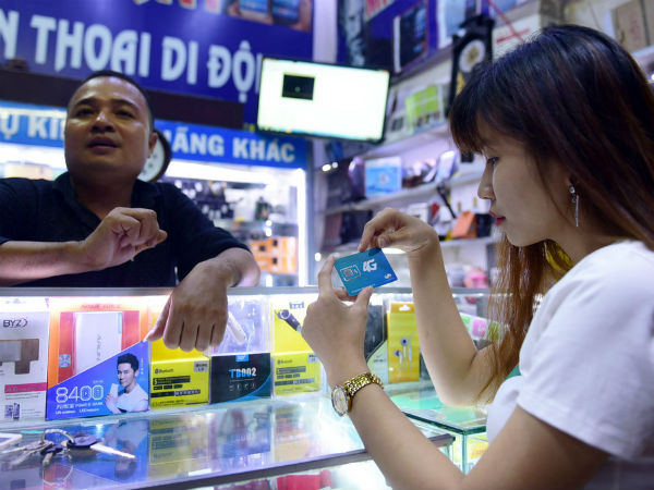 "Alô phải có ảnh chân dung": Có nước còn lấy vân tay