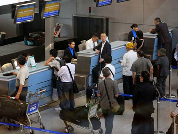 Cả gia đình không nên ngồi cùng 1 chuyến bay: "Lựa chọn không dành cho người có thu nhập trung bình"