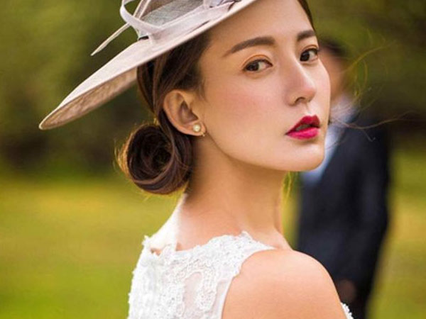 Hãy dừng ngay ý nghĩ "lấy chồng cho xong" đi các cô gái!