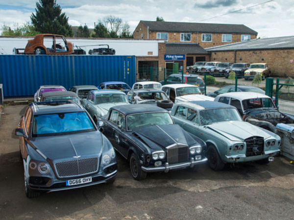 Nghĩa trang xe siêu sang Rolls-Royce và Bentley lớn nhất thế giới