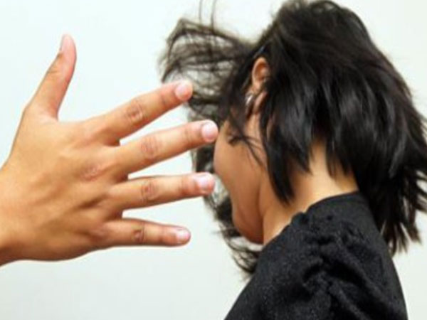 Tát con như trời giáng rồi chìa đơn ly hôn