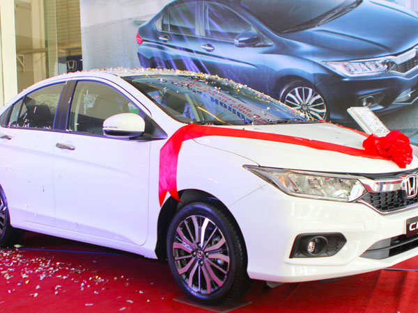 Chi tiết Honda City 2017 giá từ 568 triệu vừa bán ở Việt Nam