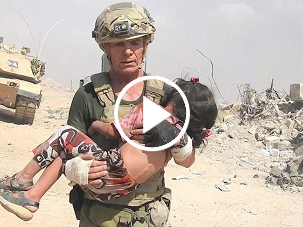 Video cựu đặc nhiệm Mỹ băng qua lửa đạn để cứu bé gái ở Mosul