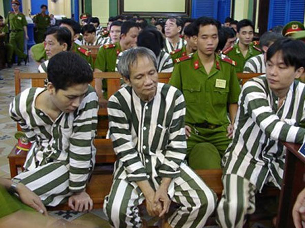 Nhà báo kể chuyện những "bàn tay" thế lực phía sau Năm Cam