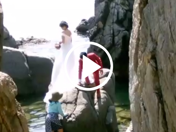 Video: Bất chấp nguy hiểm, chụp ảnh cưới tại Hang Heo