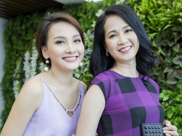 Nghe lời "Người Phán Xử", bà Phương và Vân công khai xin lỗi nhau trên Facebook