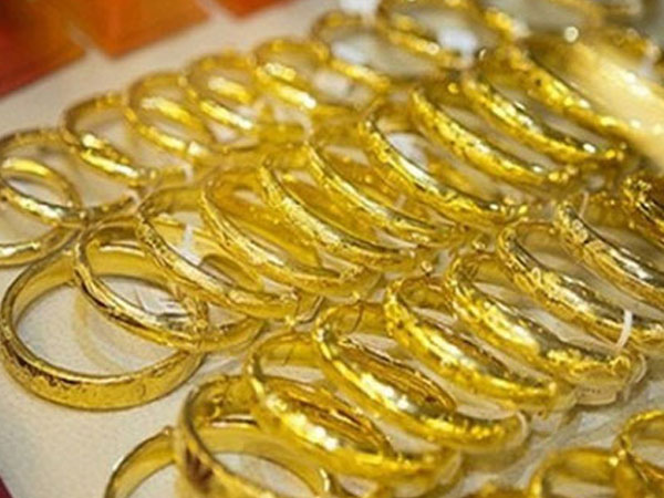 Giá vàng hôm nay 23/6: Tăng giá bất thành, vàng lại chìm sâu