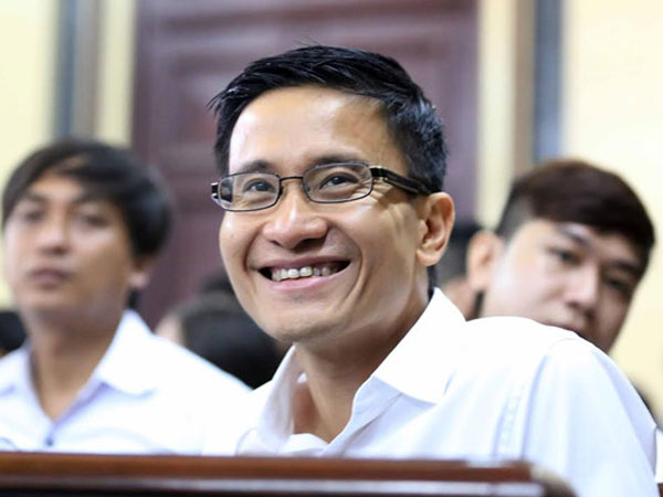 Ông Cao Toàn Mỹ nói: "Chúng tôi thân nhau...", Phương Nga tiếp tục im lặng