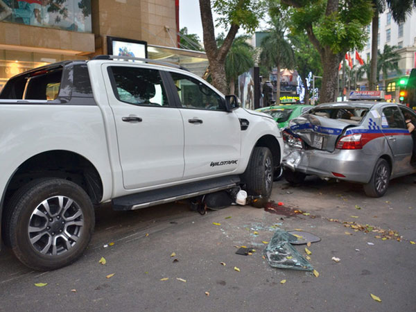 Thông tin mới nhất vụ xe Rage Rover gây tai nạn liên hoàn ở Hà Nội