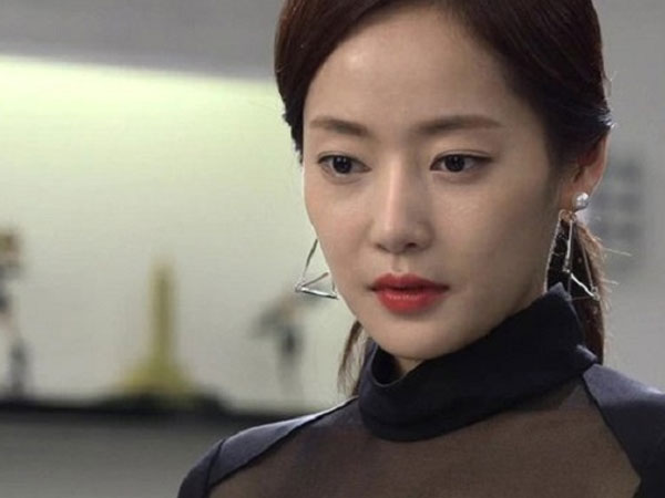 Yêu nhau 8 năm trời, cuối cùng tôi mất người yêu và cả sự nghiệp vì một chiêu của người phụ nữ kia
