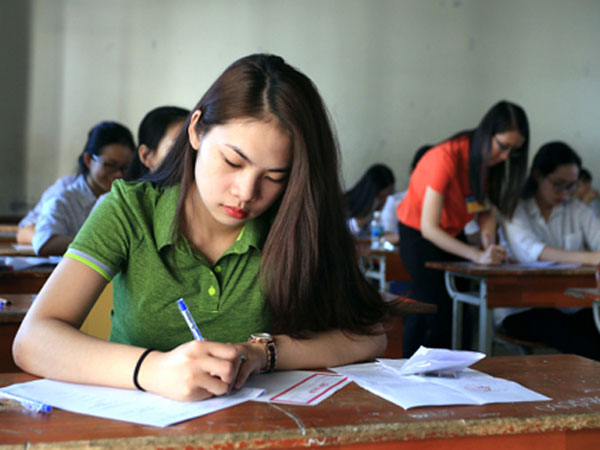 Hơn 500.000 thí sinh làm bài tổ hợp Khoa học xã hội