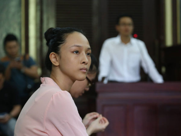 Phiên tòa Phương Nga - Toàn Mỹ: Nghĩ về đồng tiền quỷ ám