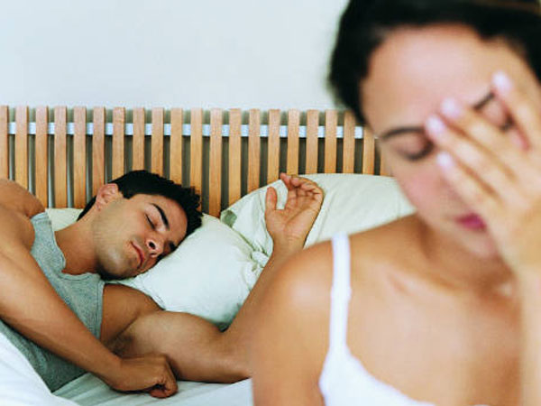 Làm đủ mọi cách chồng vẫn dửng dưng không thiết tha "yêu" vợ