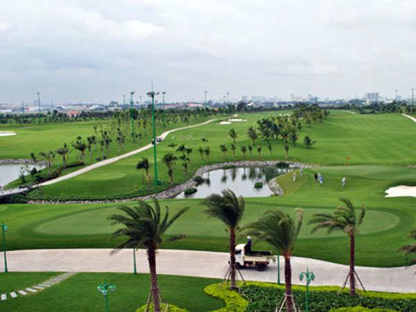 Mở rộng Tân Sơn Nhất về hướng sân golf như thế nào