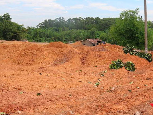 Bãi đỗ xe nghi san ủi mộ vợ vua Tự Đức: Hé lộ sai phạm