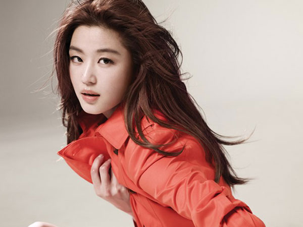 Jun Ji Hyun hạnh phúc thông báo có bầu lần 2