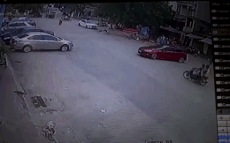 Video: Quay đầu xe gây tai nạn, hành động tiếp sau của tài xế còn gây bức xúc hơn