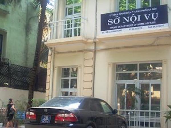 Sở Nội vụ Hà Nội thừa phó giám đốc do "giải quyết chính sách"