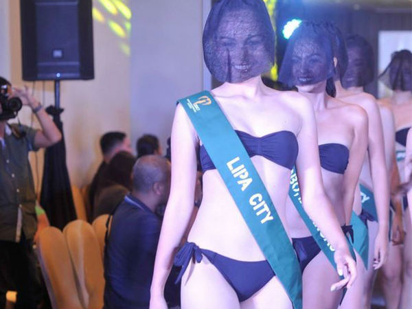 Thí sinh Hoa hậu Trái đất Philippines mặc bikini, đeo mạng che mặt