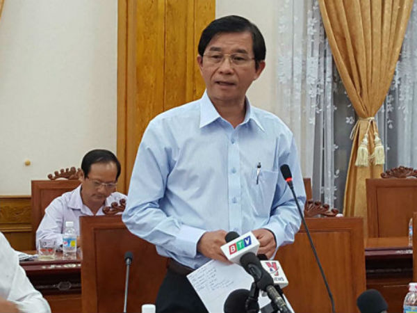 Vụ tàu vỏ thép nằm bờ: ​Công an phải khởi tố, dân phải khởi kiện