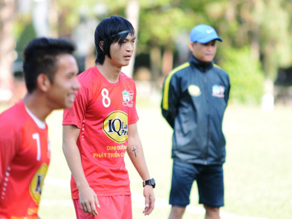 Bầu Đức và canh bạc dang dở với Arsenal