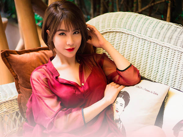 Diệp Lâm Anh thừa nhận mặt sưng vì sang Hàn Quốc tiêm mỡ, collagen